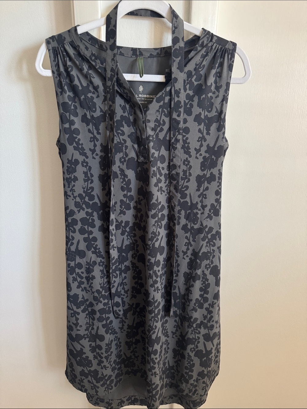 Royal Robbins Gray and Black Floral Sleeveless Dress